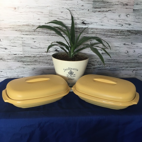 Vintage Tupperware Microwave Steamer/Serving Dish - Picture 2 of 7